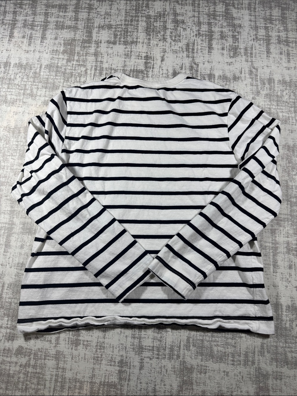 H&M White and Black Striped Long-Sleeve Crewneck Tee Sz M womens 22X19PTP - Picture 7 of 8